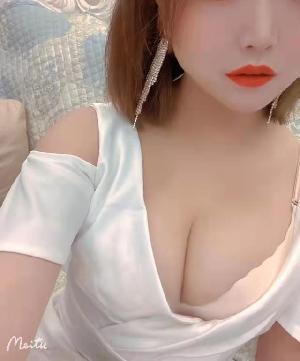 胸大服务好兼职少妇