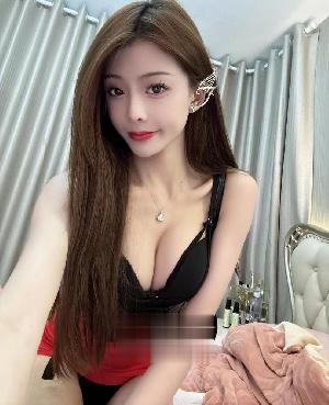 深圳清纯气质小美女