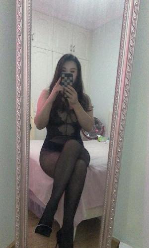 巨乳肥臀少妇思思