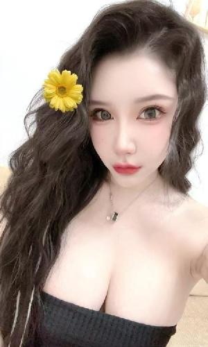 高挑天然大胸菲菲