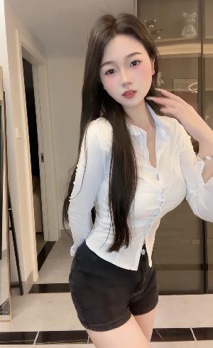 白嫩小骚妹小红红