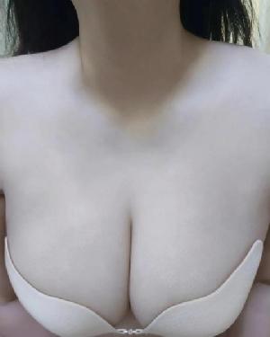 海珠巨乳波波老师