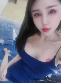 东站很骚的一个小姐姐