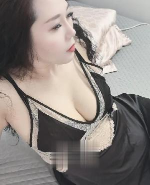 白云风情惹火小咪老师