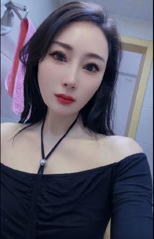 南站个人优质大长腿小姐姐