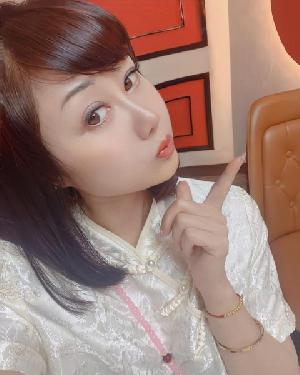 龙华大屁股半夏