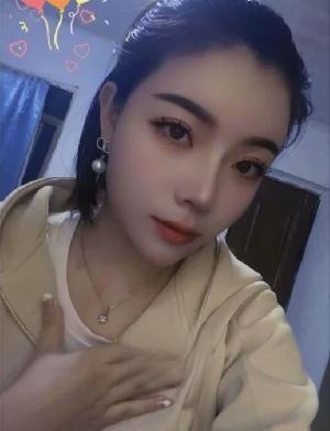 杭州东站小狐狸