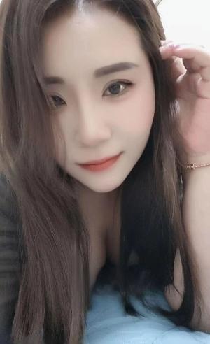 服务系大胸御姐思思