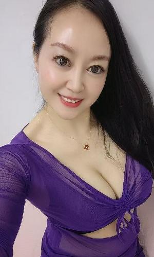 罗湖木瓜奶骚货少妇