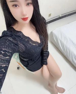 天然大胸，很性感上粉下嫩易潮