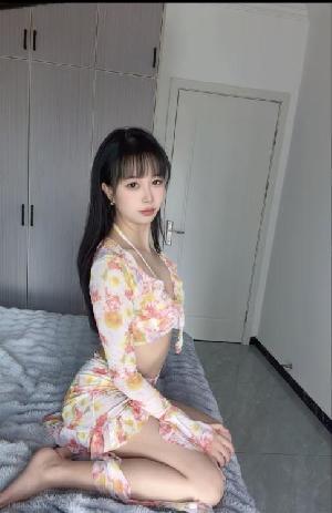 再刷上城超会吸美女