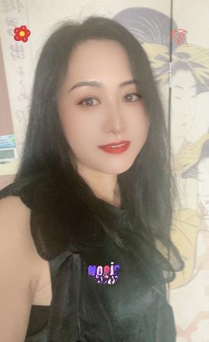 大屁股少妇