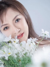 高挑迷人东北姐姐