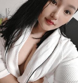 上海巨臀米卡