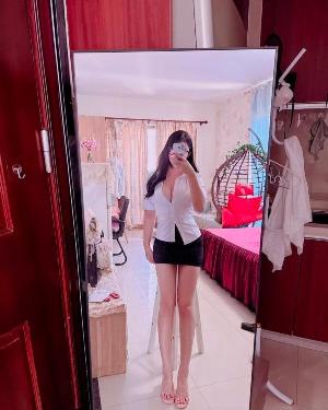 大胸肥臀骚晴儿