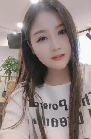 服务系长腿美女