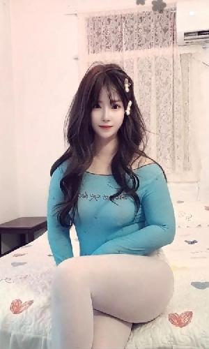 不限次大胸小女友
