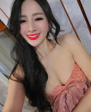 巨乳梅姐允儿