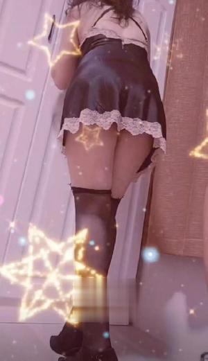 迈皋桥城中村少妇