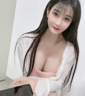 重庆丰满性感大奶妹妹