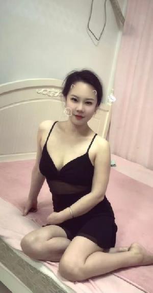 服务系大奶熟女
