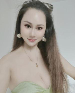 E奶少妇