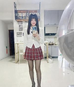 洪山制服长腿美女
