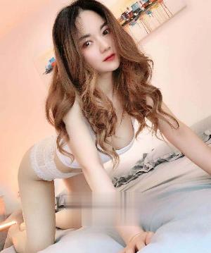 风情诱惑的妹子很配合