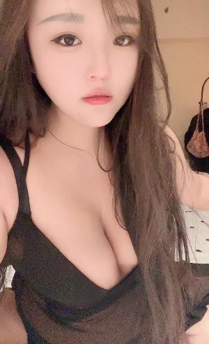 刚做不久极品老师身材娇小性感