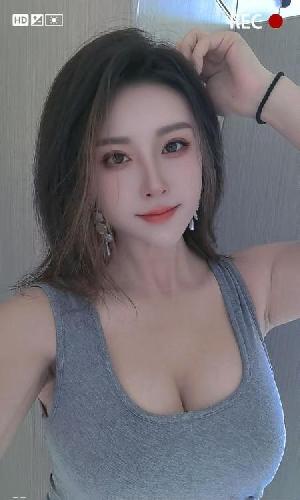 双胞胎大奶御姐少妇