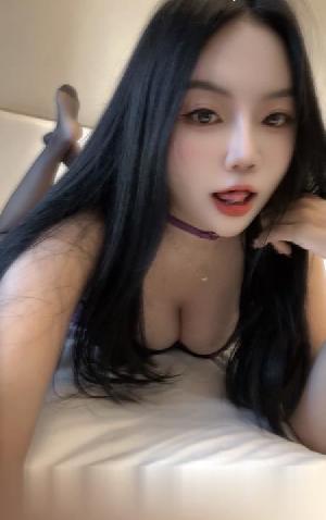 清纯迷人初恋女友型的小妹妹