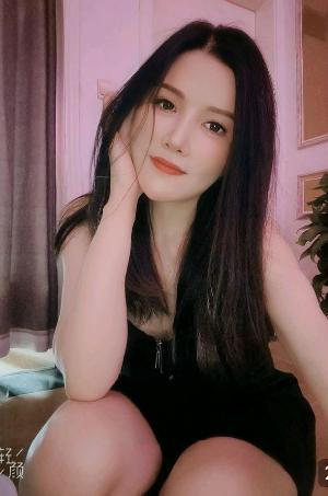 大胸白嫩少妇