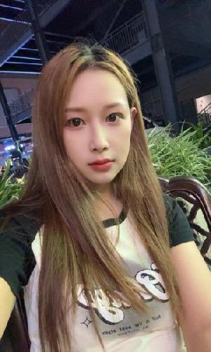 禅城性感美女
