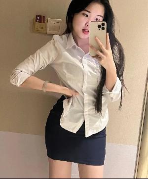 身材很棒的白嫩性感小骚货