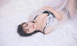 六合妍妍