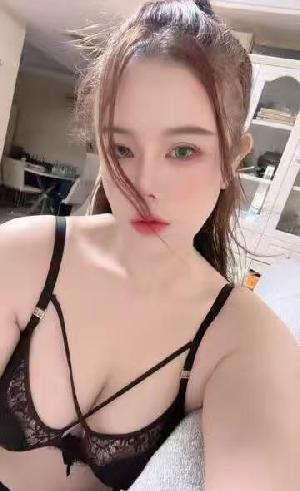 大奶水磨妹纸