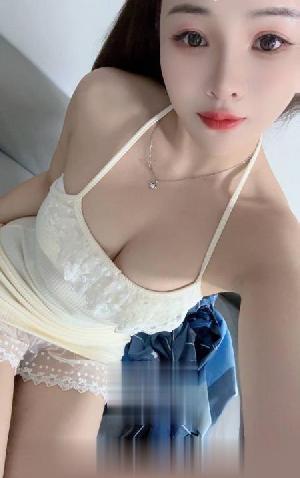 服务天花板白嫩小辣妹