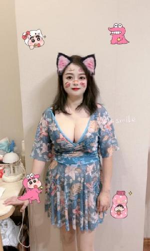 反食下沙巨乳人妻