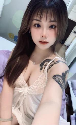 城西清纯大胸妹