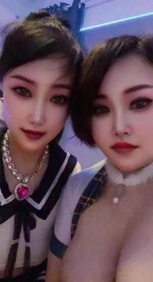 鼓楼双飞姐妹