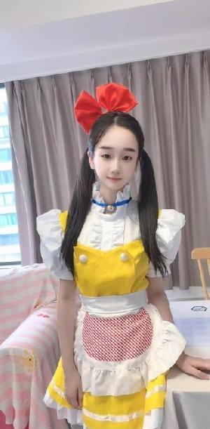 上城制服长腿嫩妹