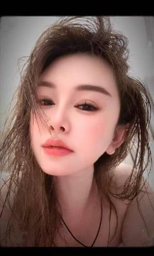 蜜桃臀健身教练咪西儿