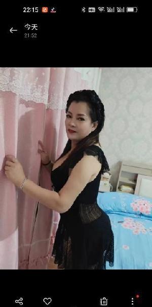 大胸咪咪