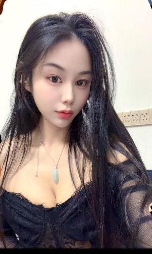 白云丰满服务型梅梅