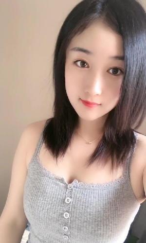 性感小蛮腰萌萌