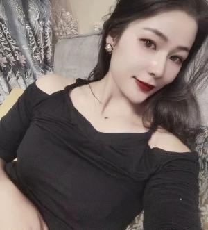 苗条身材妹子口活好