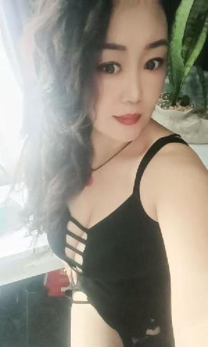 番禺丰满熟女水床服务