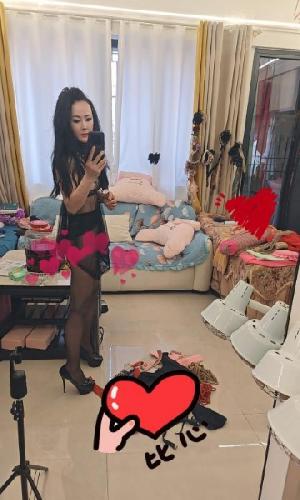 风骚制服少妇