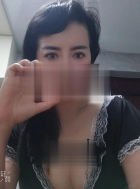 微胖气质型少妇
