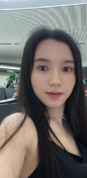 热情温柔美女